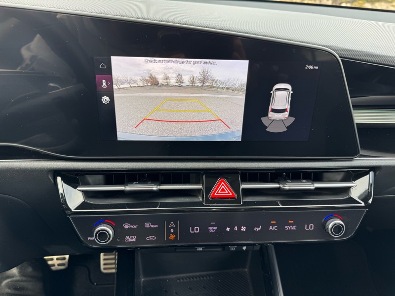 Kia Niro EX Touring FWD 2023