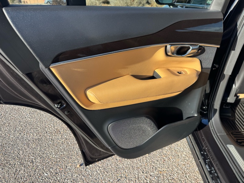 Volvo XC90 T6 AWD 7-Passenger Momentum 2018