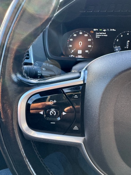 Volvo XC90 T6 AWD 7-Passenger Momentum 2018