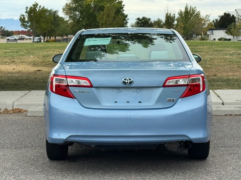 Toyota Camry Hybrid 4dr Sdn XLE (Natl) 2013