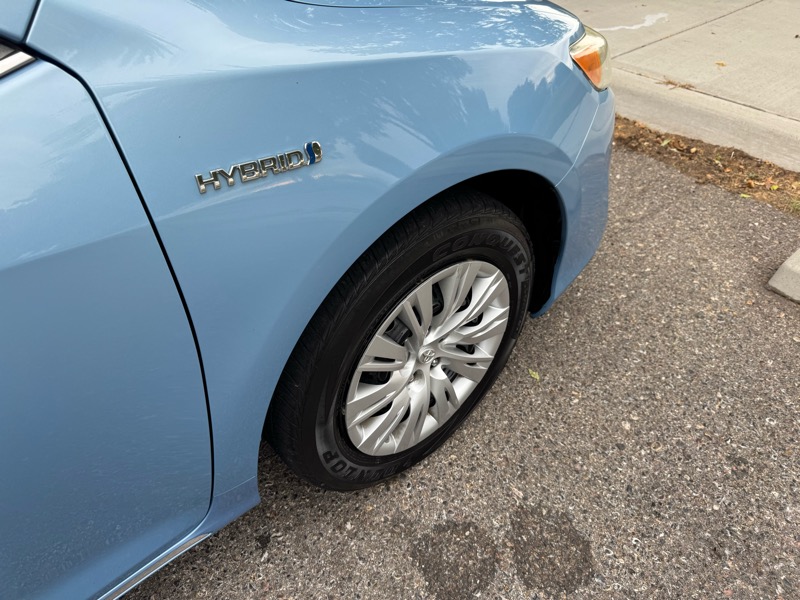 Toyota Camry Hybrid 4dr Sdn XLE (Natl) 2013