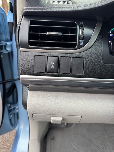 Toyota Camry Hybrid 4dr Sdn XLE (Natl) 2013