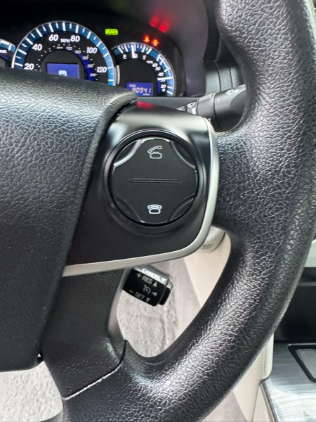 Toyota Camry Hybrid 4dr Sdn XLE (Natl) 2013