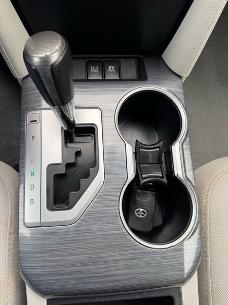 Toyota Camry Hybrid 4dr Sdn XLE (Natl) 2013