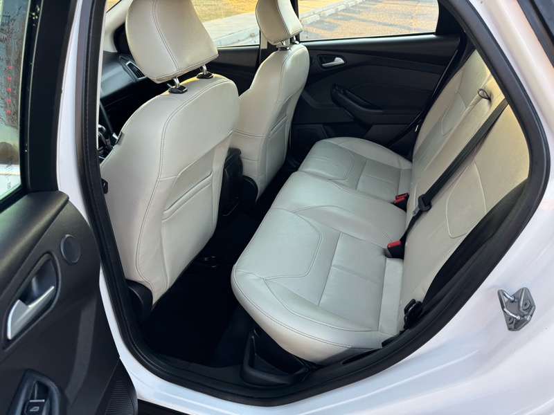 Ford Focus Titanium Sedan 2017