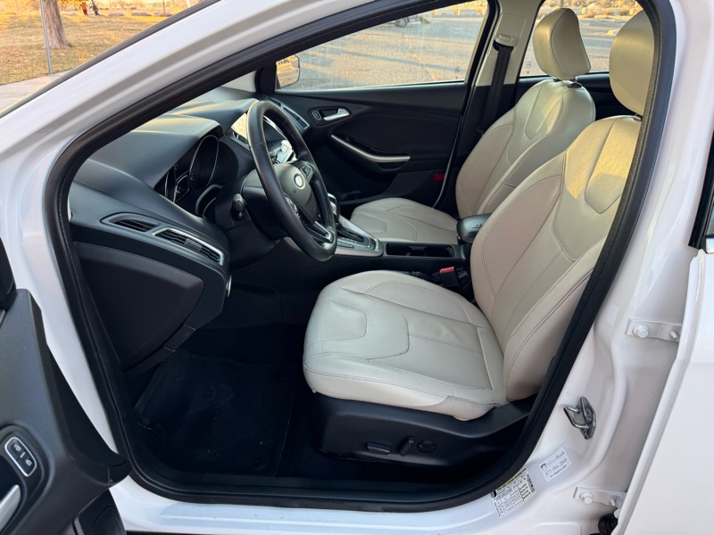 Ford Focus Titanium Sedan 2017