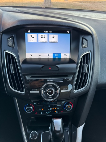 Ford Focus Titanium Sedan 2017