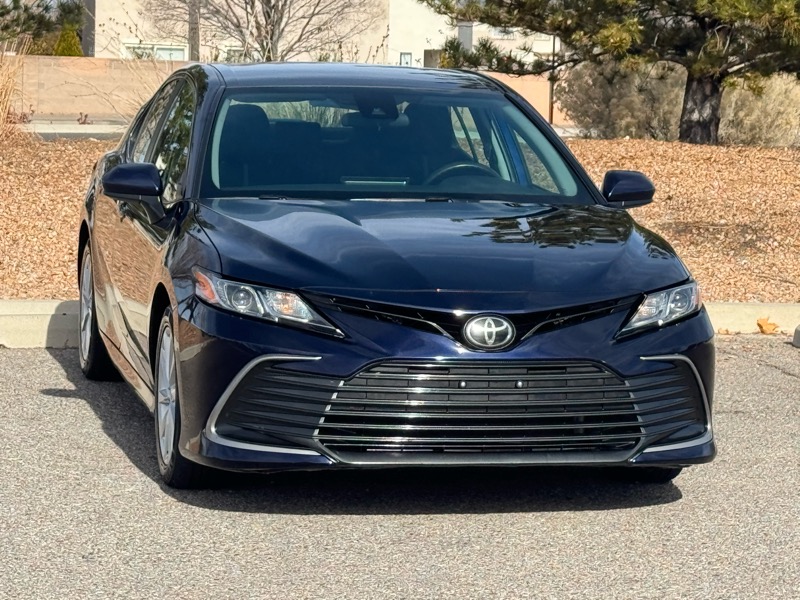 Toyota Camry LE Auto (Natl) 2022
