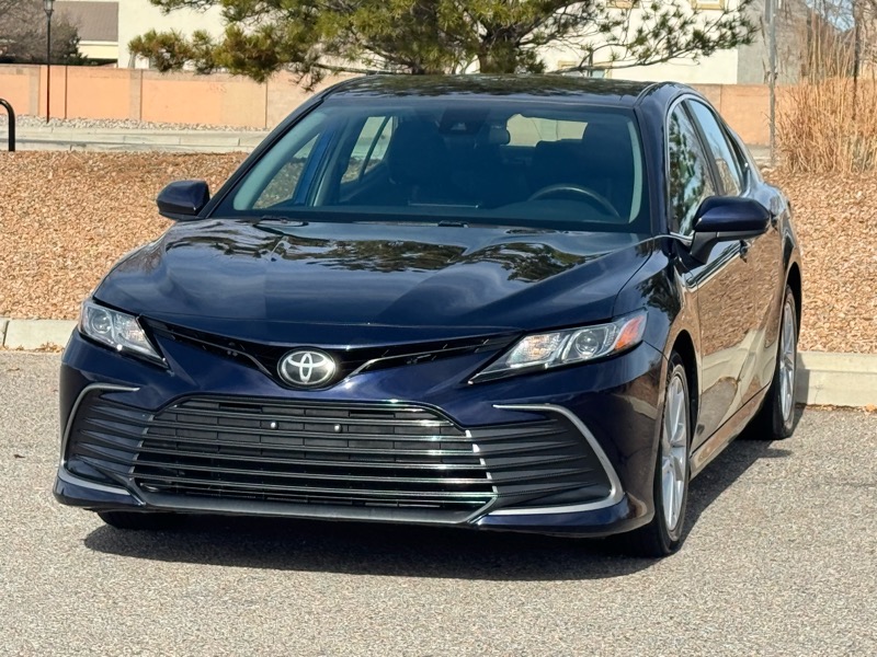 Toyota Camry LE Auto (Natl) 2022