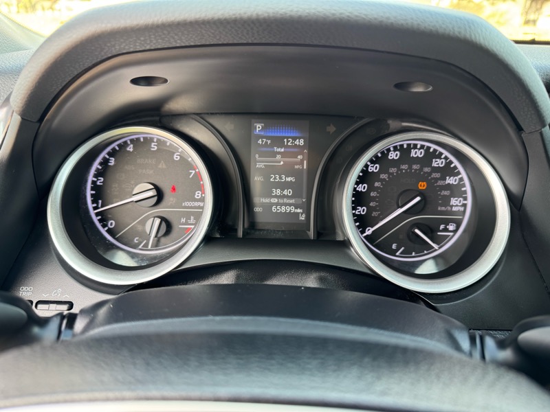 Toyota Camry LE Auto (Natl) 2022