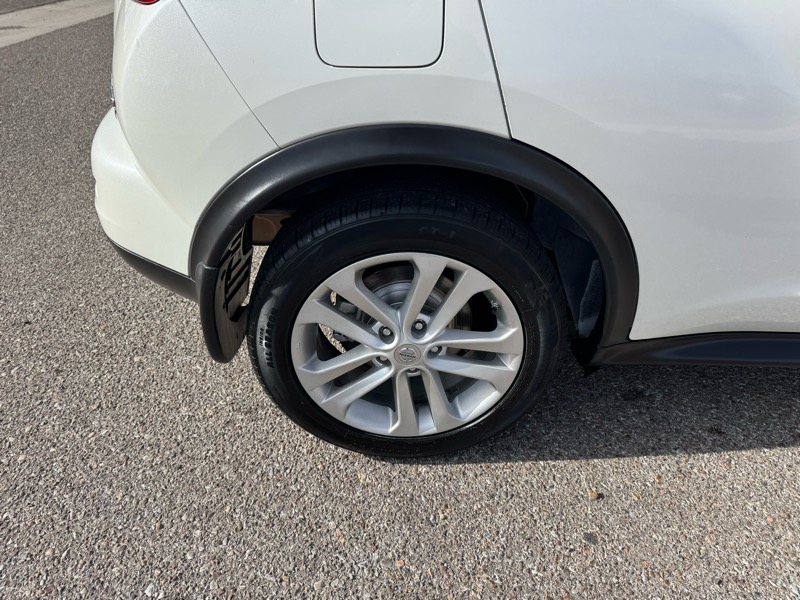 Nissan Juke 5dr Wgn CVT SV AWD 2014