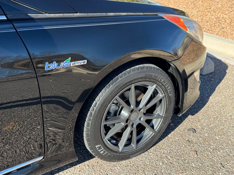 Hyundai Sonata Hybrid 4dr Sdn Limited 2015