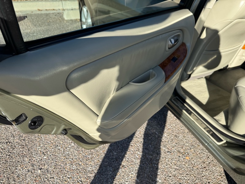 Infiniti I35 4dr Sdn Luxury 2002