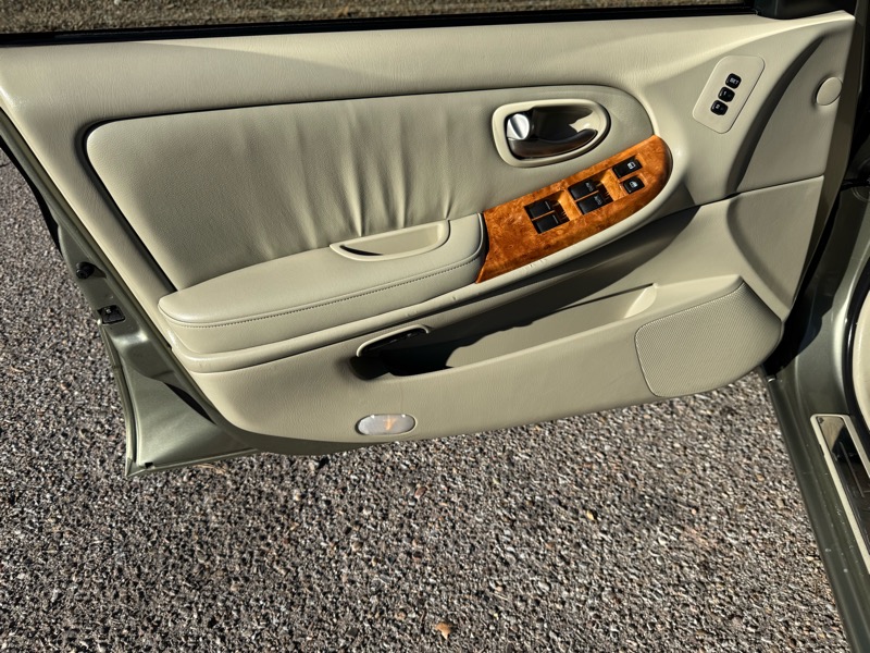 Infiniti I35 4dr Sdn Luxury 2002