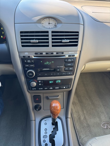 Infiniti I35 4dr Sdn Luxury 2002