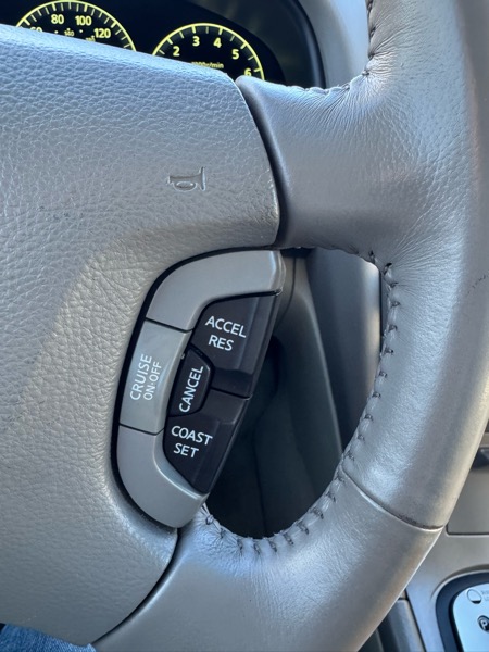 Infiniti I35 4dr Sdn Luxury 2002