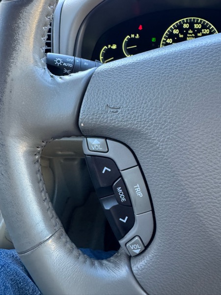 Infiniti I35 4dr Sdn Luxury 2002