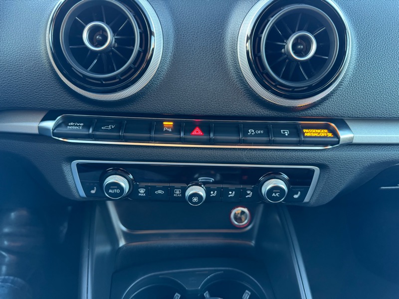 Audi A3 e-tron 4dr HB Premium 2016