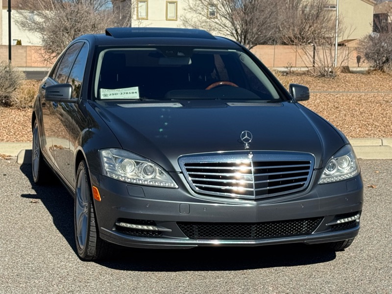 Mercedes-Benz S-Class 4dr Sdn S 550 4MATIC 2011