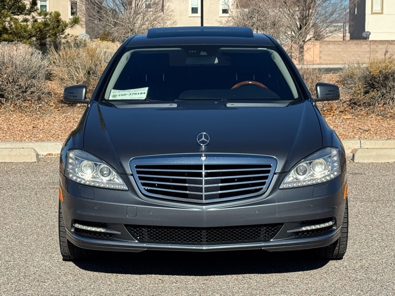 Mercedes-Benz S-Class 4dr Sdn S 550 4MATIC 2011