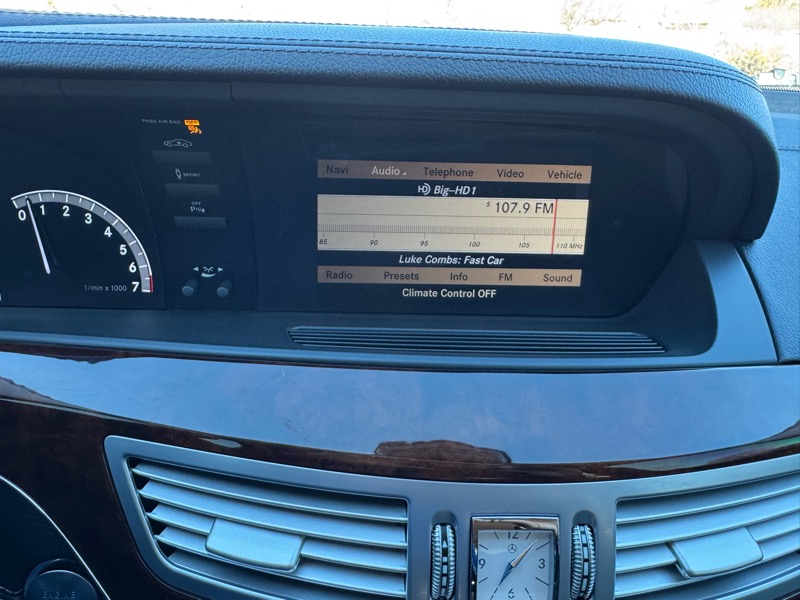 Mercedes-Benz S-Class 4dr Sdn S 550 4MATIC 2011