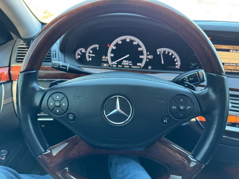 Mercedes-Benz S-Class 4dr Sdn S 550 4MATIC 2011