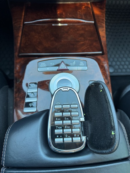 Mercedes-Benz S-Class 4dr Sdn S 550 4MATIC 2011