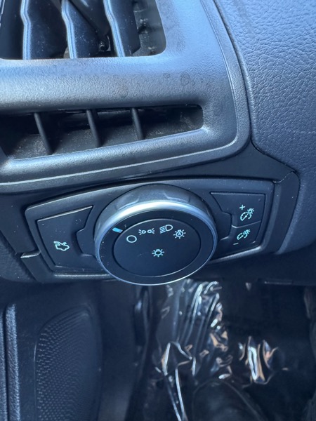 Ford Focus SE Sedan 2018