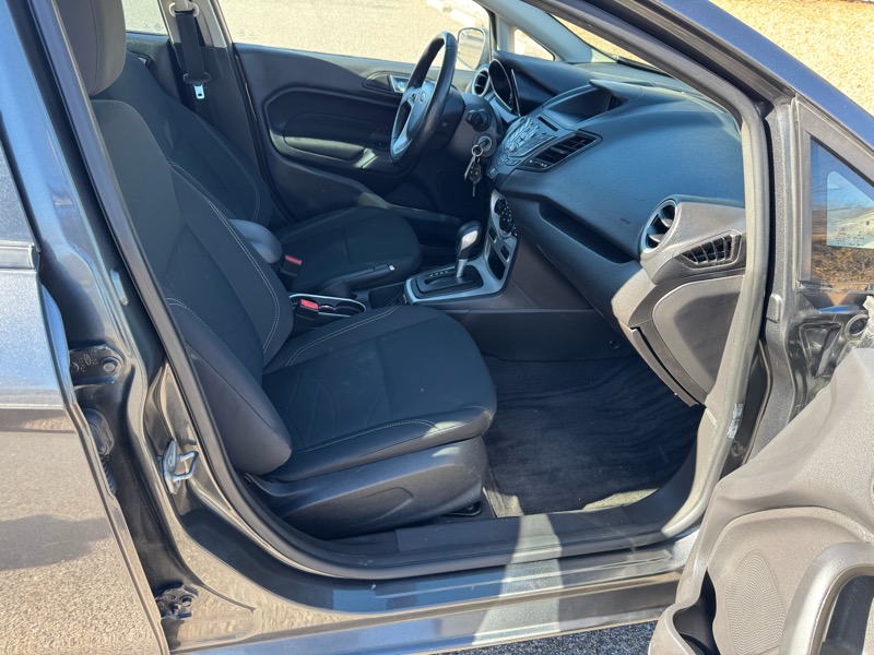 Ford Fiesta 5dr HB SE 2016