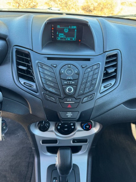 Ford Fiesta 5dr HB SE 2016