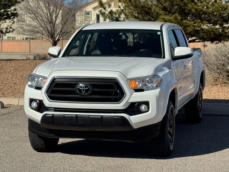 Toyota Tacoma 4WD SR5 Double Cab 5' Bed V6 AT (Natl) 2023
