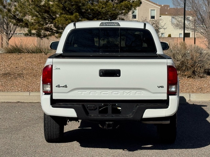 Toyota Tacoma 4WD SR5 Double Cab 5' Bed V6 AT (Natl) 2023