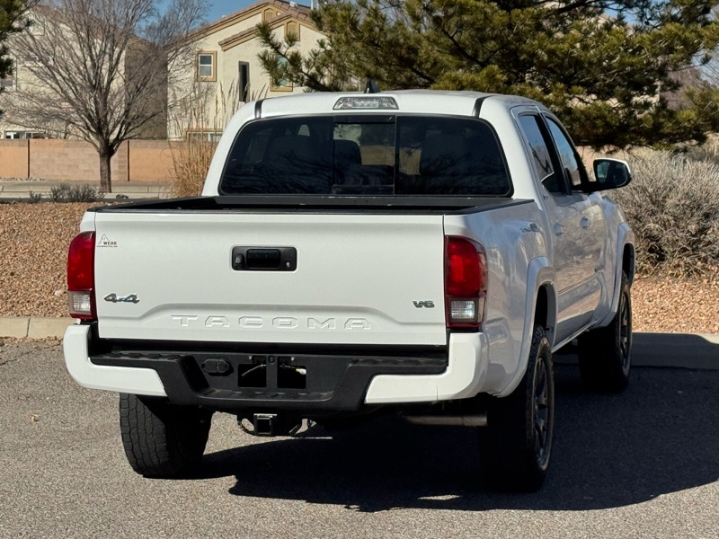 Toyota Tacoma 4WD SR5 Double Cab 5' Bed V6 AT (Natl) 2023