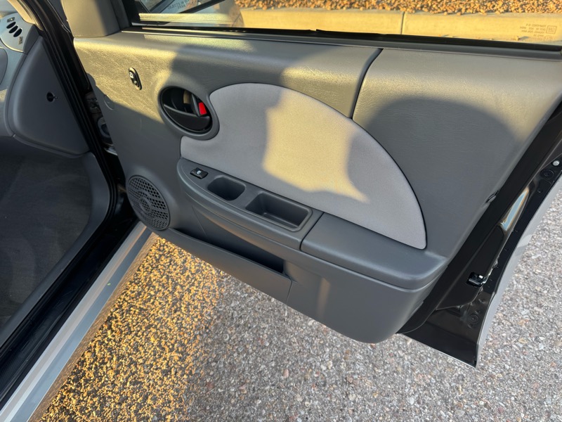 Saturn ION 4dr Sdn Auto ION 2 2007