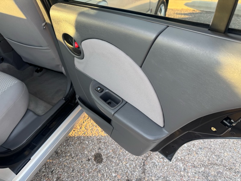 Saturn ION 4dr Sdn Auto ION 2 2007