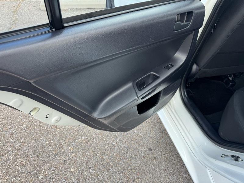 Mitsubishi Lancer 4dr Sdn Man ES FWD 2015