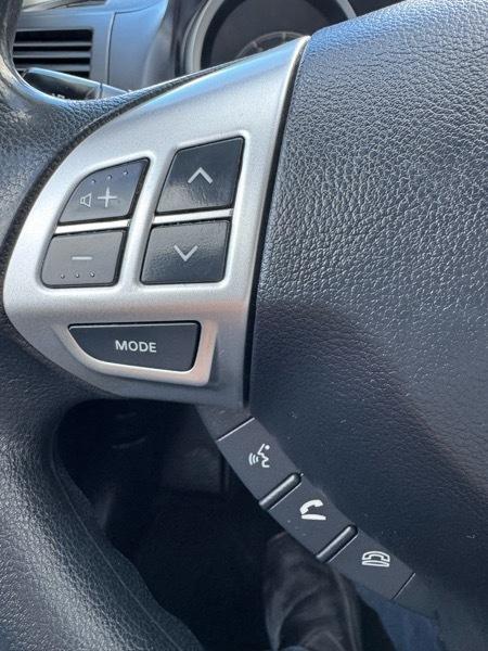 Mitsubishi Lancer 4dr Sdn Man ES FWD 2015