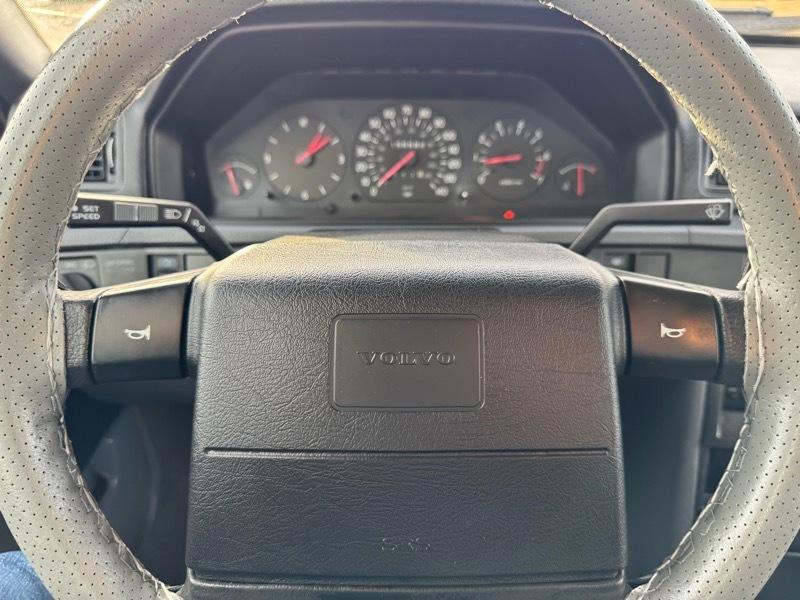 Volvo 900 4dr Sedan 1995