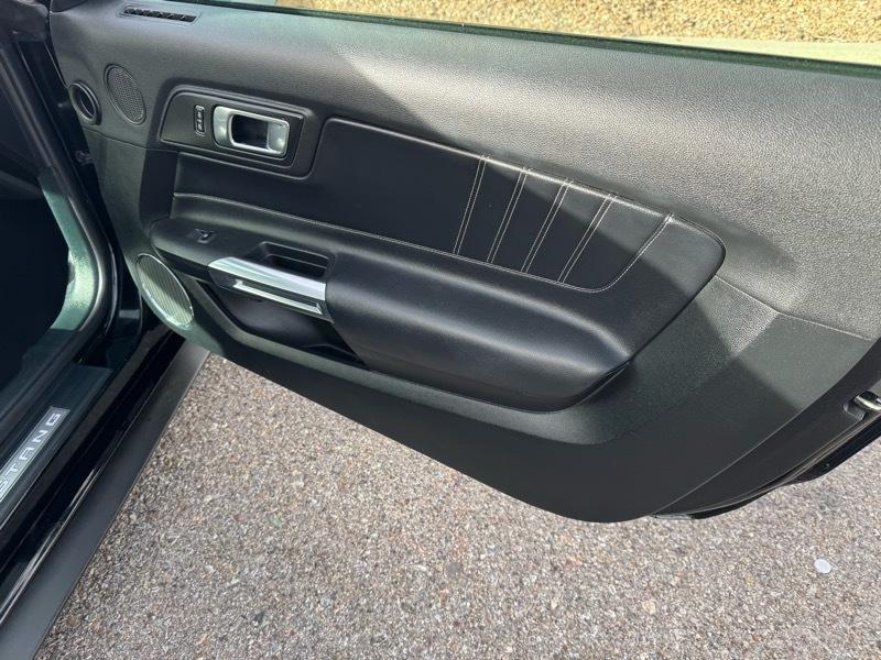 Ford Mustang EcoBoost Convertible 2023