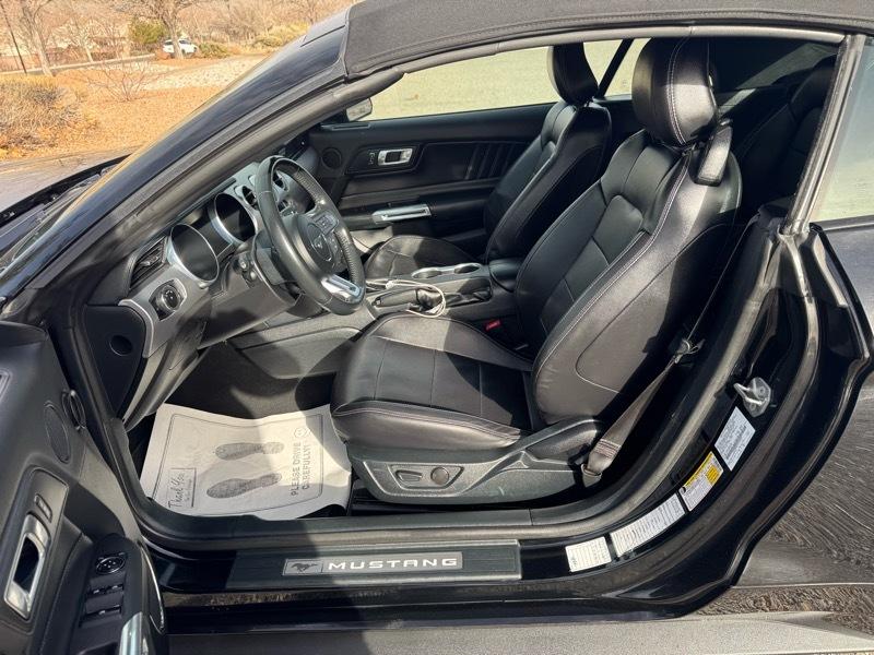 Ford Mustang EcoBoost Convertible 2023