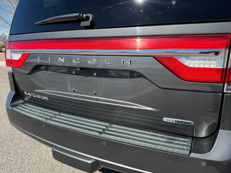 Lincoln Navigator 2WD 4dr 2015