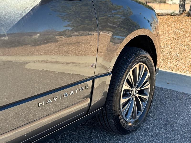 Lincoln Navigator 2WD 4dr 2015