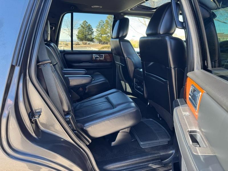 Lincoln Navigator 2WD 4dr 2015