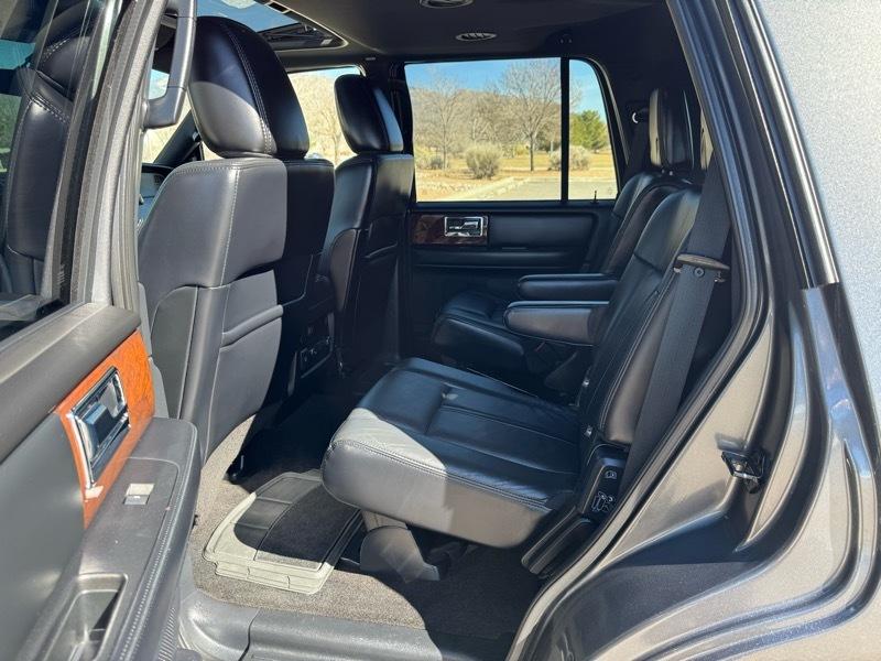 Lincoln Navigator 2WD 4dr 2015