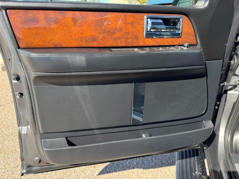 Lincoln Navigator 2WD 4dr 2015