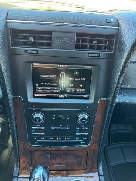 Lincoln Navigator 2WD 4dr 2015