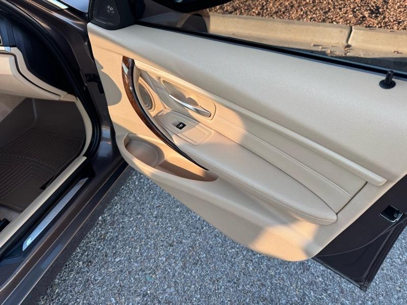 BMW 3 Series 4dr Sports Wgn 328i xDrive AWD 2014