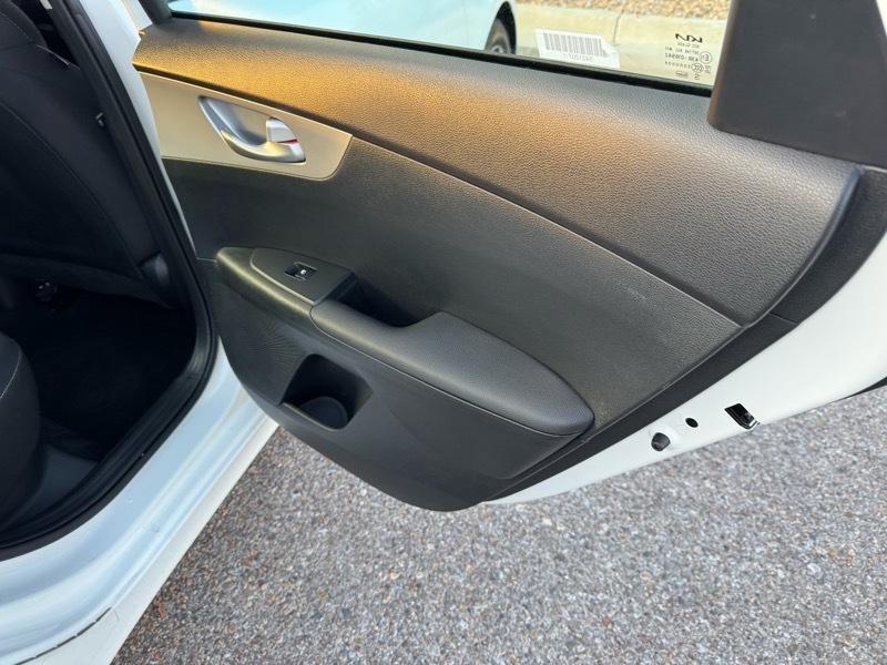 Kia Forte LXS IVT 2024