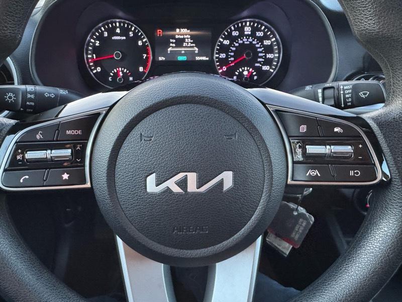 Kia Forte LXS IVT 2024