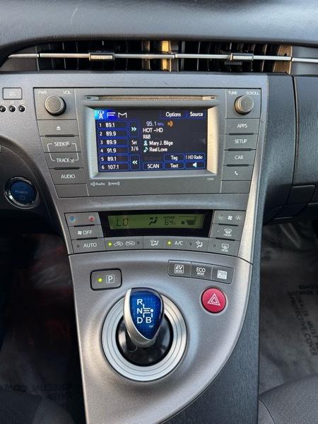 Toyota Prius 5dr HB Three (Natl) 2014